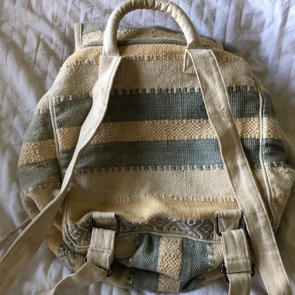 Beautiful woven cotton backpack - Picture 2 of 9